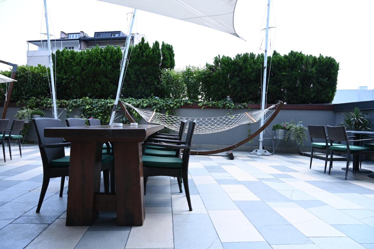 Nobel Zira Hotel